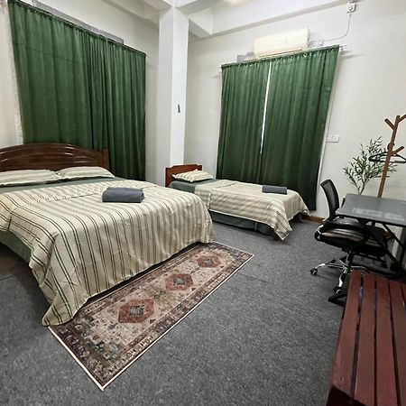 La Wood Homestay Kampung Kuala Besut Esterno foto