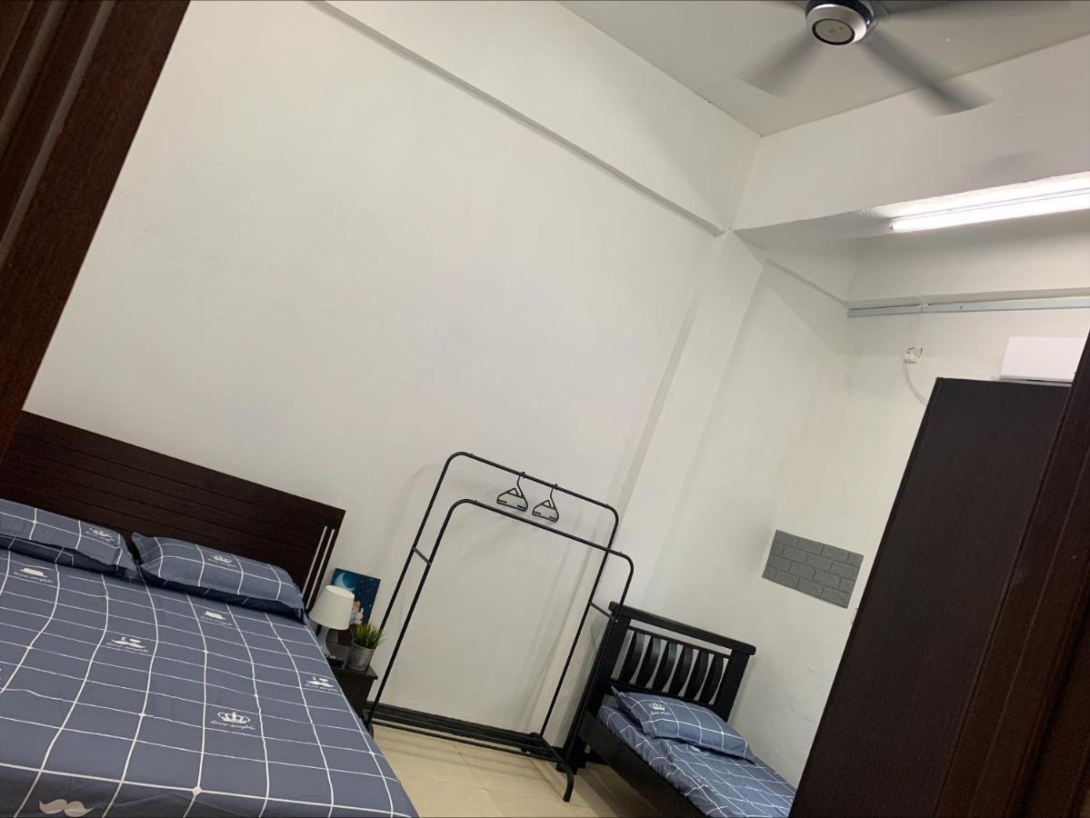 La Wood Homestay Kampung Kuala Besut Esterno foto