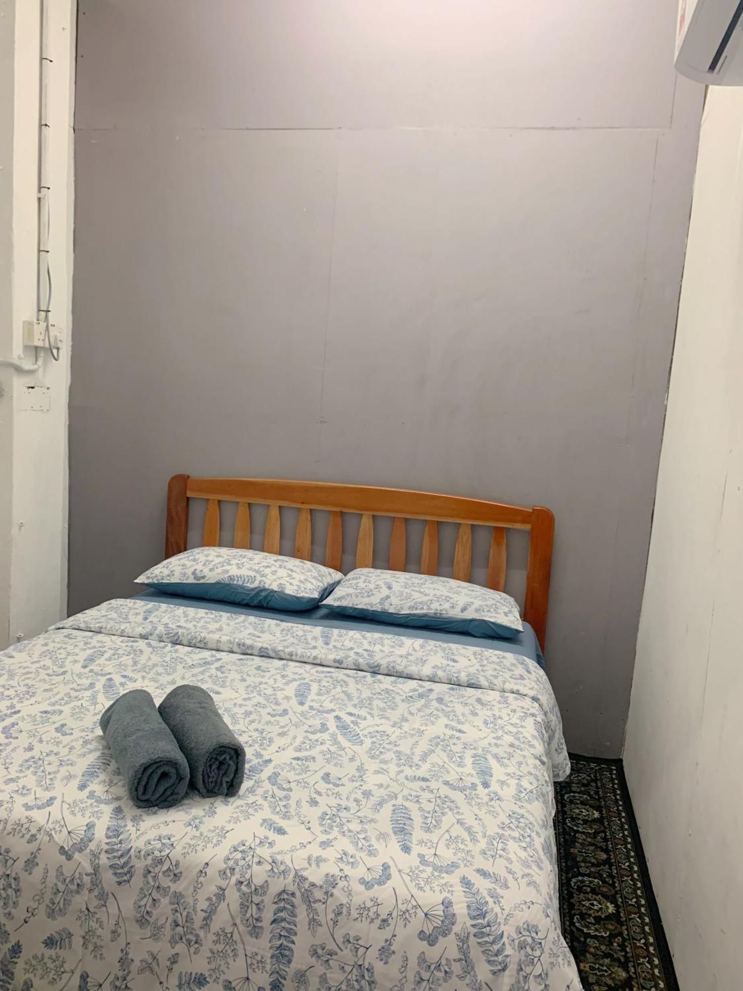 La Wood Homestay Kampung Kuala Besut Esterno foto