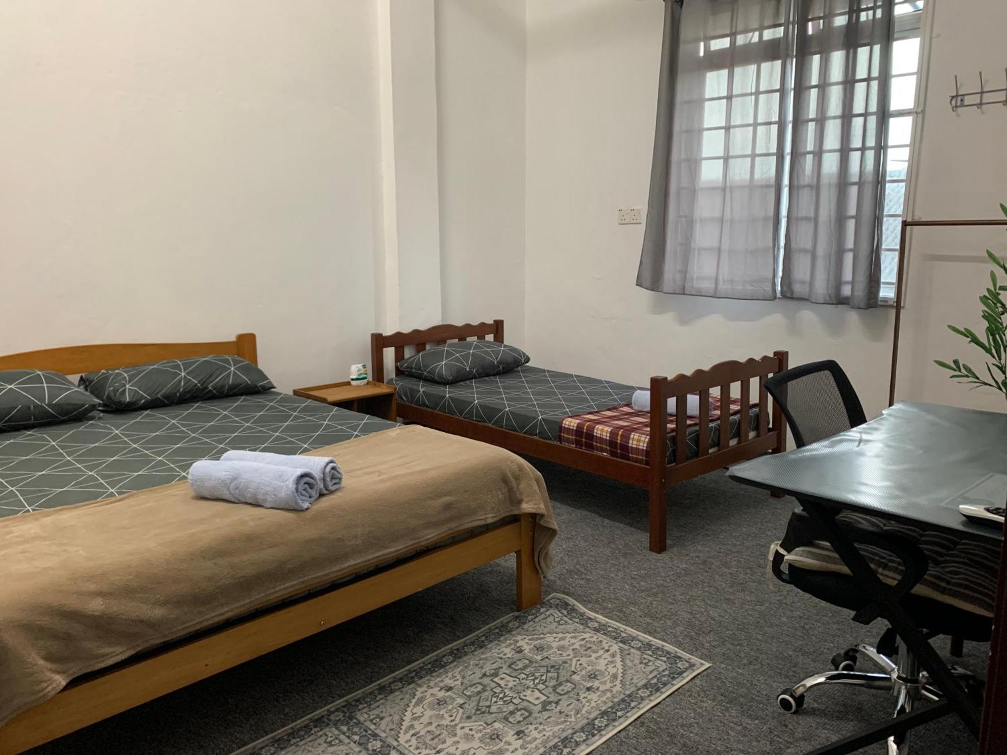 La Wood Homestay Kampung Kuala Besut Esterno foto
